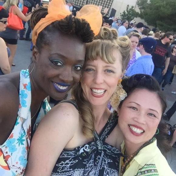 Meet your Posher, Amanda - Picture 1 of 1